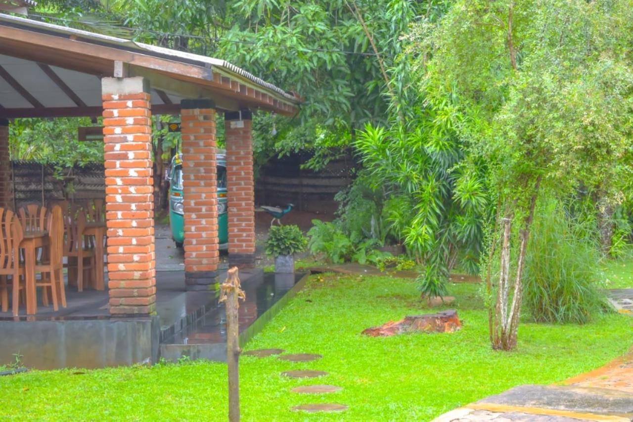 Green Cottage 阿努拉德普勒 外观 照片