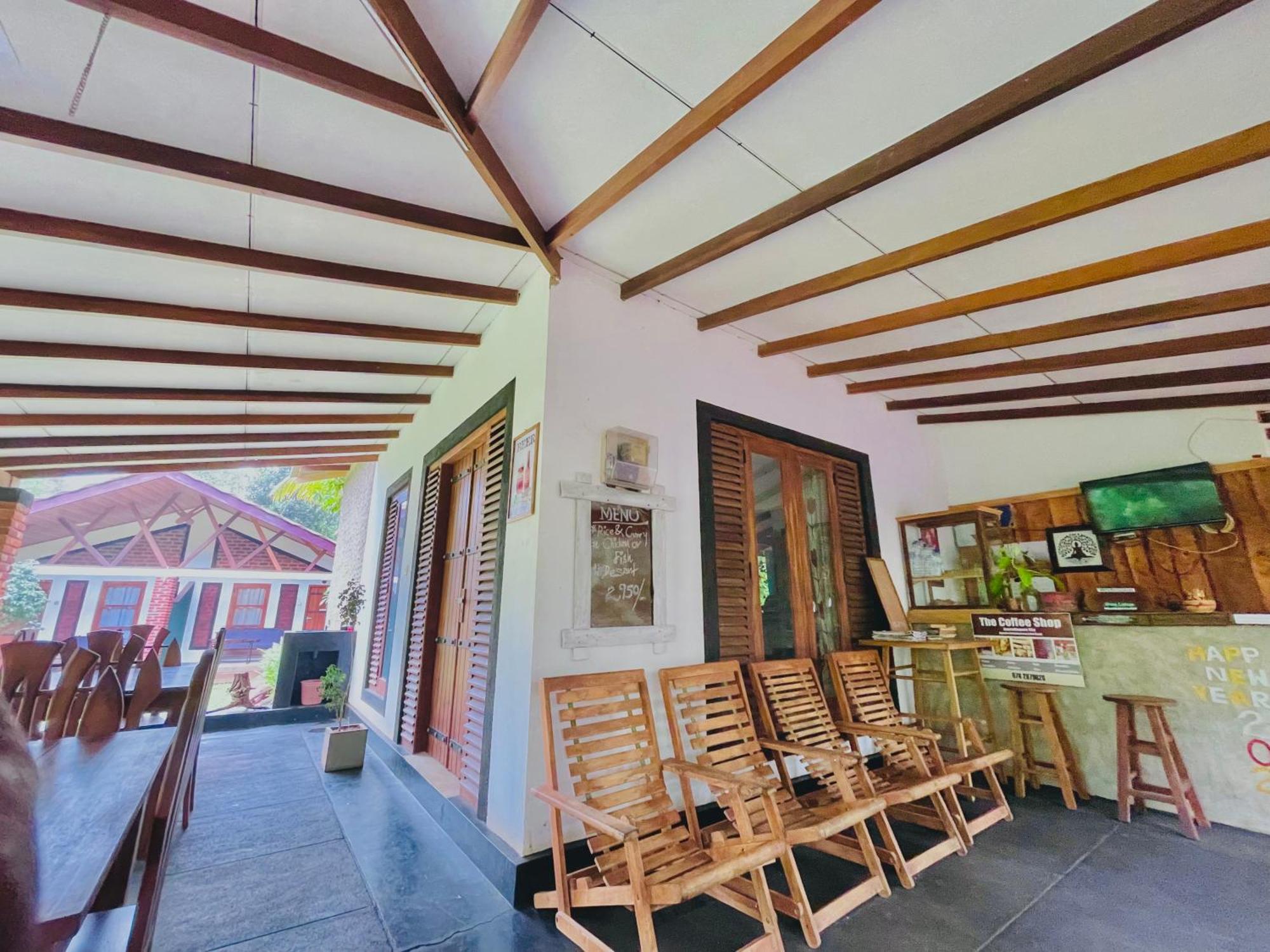 Green Cottage 阿努拉德普勒 外观 照片