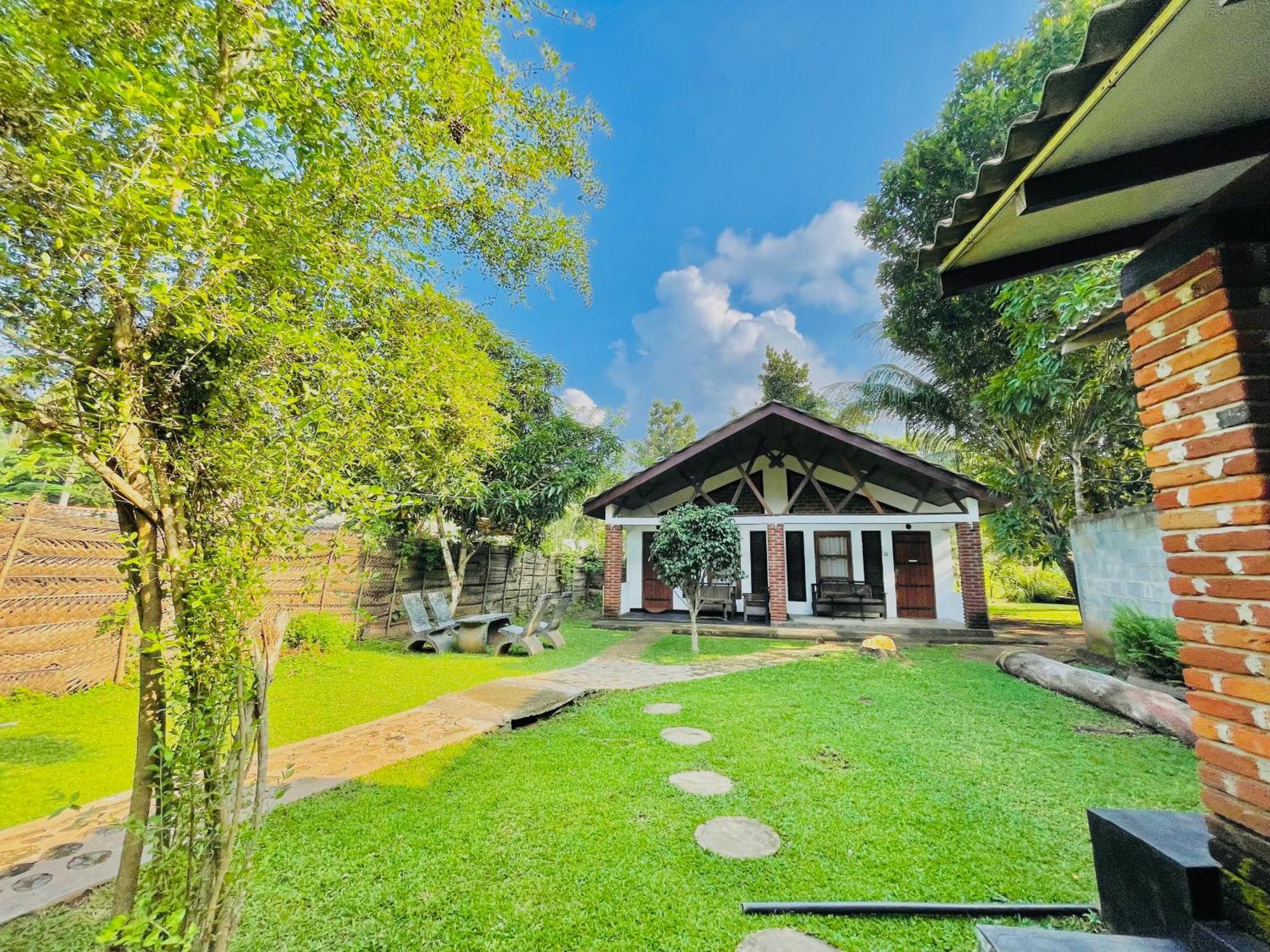Green Cottage 阿努拉德普勒 外观 照片